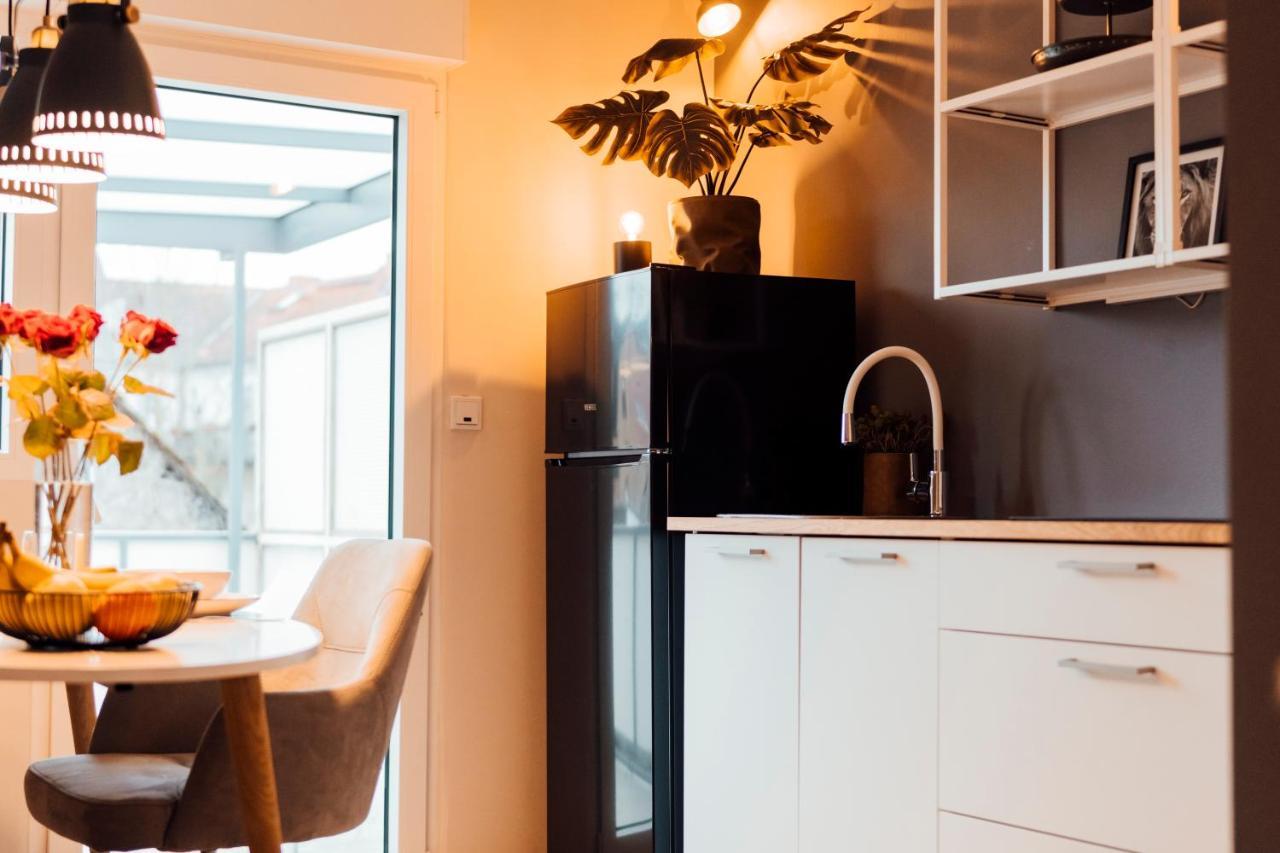 Stay At Smilla - Boutique Apartments Mit Kueche - Parken - Klima - Netflix - Waschmaschine 威斯巴登 外观 照片