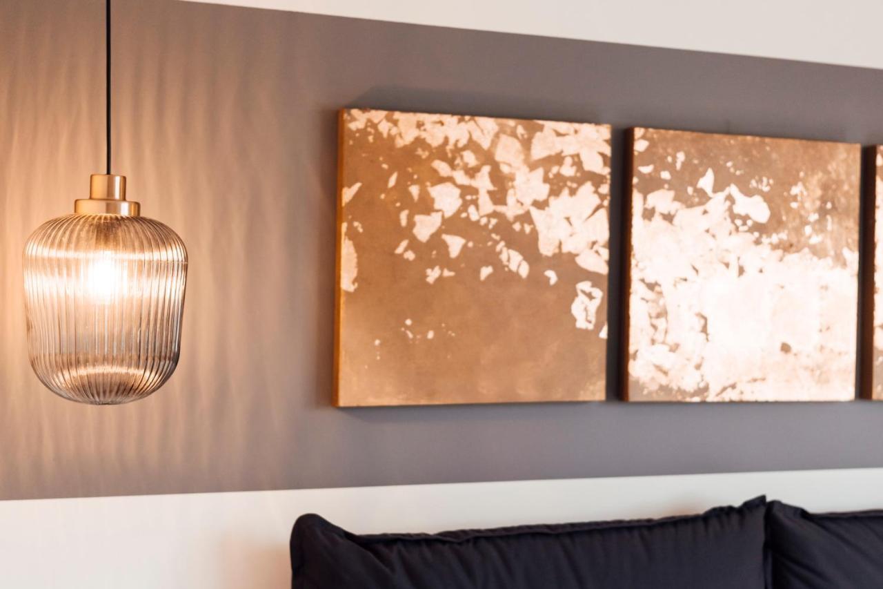Stay At Smilla - Boutique Apartments Mit Kueche - Parken - Klima - Netflix - Waschmaschine 威斯巴登 外观 照片