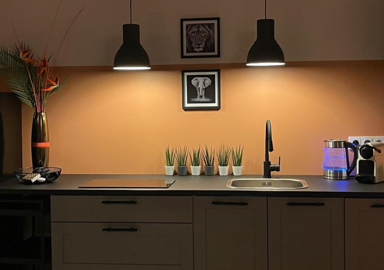 Stay At Smilla - Boutique Apartments Mit Kueche - Parken - Klima - Netflix - Waschmaschine 威斯巴登 外观 照片