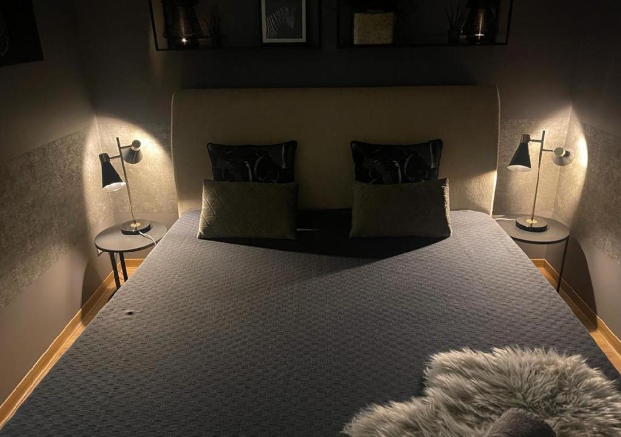 Stay At Smilla - Boutique Apartments Mit Kueche - Parken - Klima - Netflix - Waschmaschine 威斯巴登 外观 照片