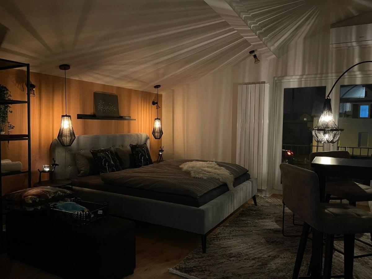 Stay At Smilla - Boutique Apartments Mit Kueche - Parken - Klima - Netflix - Waschmaschine 威斯巴登 外观 照片