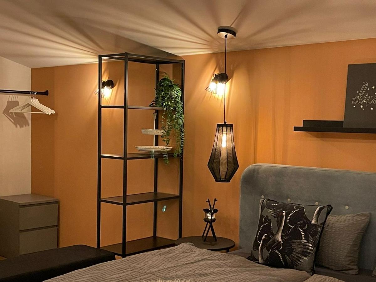 Stay At Smilla - Boutique Apartments Mit Kueche - Parken - Klima - Netflix - Waschmaschine 威斯巴登 外观 照片