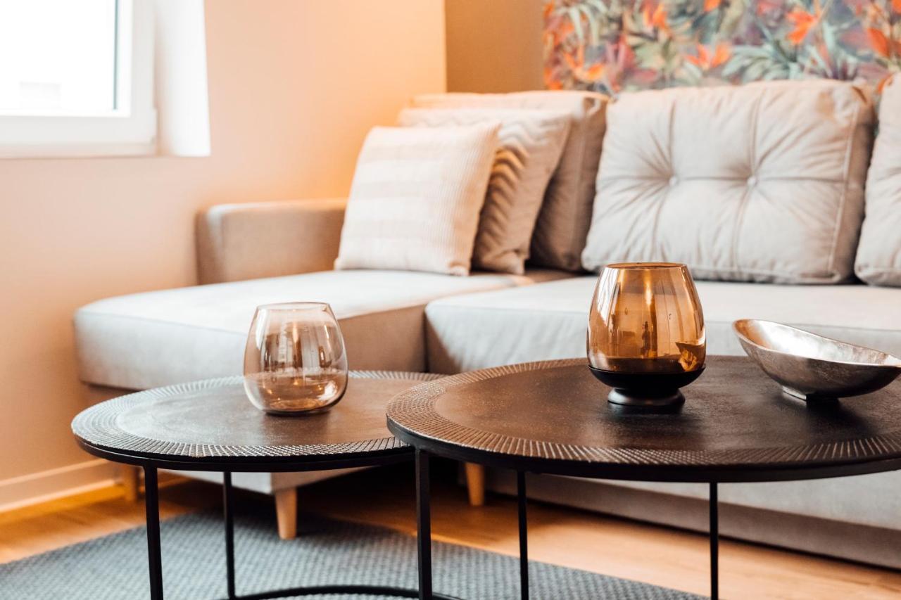 Stay At Smilla - Boutique Apartments Mit Kueche - Parken - Klima - Netflix - Waschmaschine 威斯巴登 外观 照片