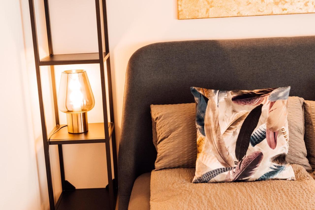 Stay At Smilla - Boutique Apartments Mit Kueche - Parken - Klima - Netflix - Waschmaschine 威斯巴登 外观 照片